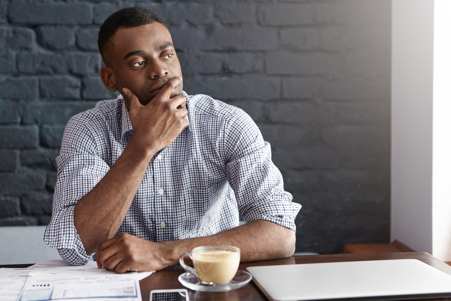 Loan officer switching from legacy mortgage software to modern AI‑powered mortgage platform.